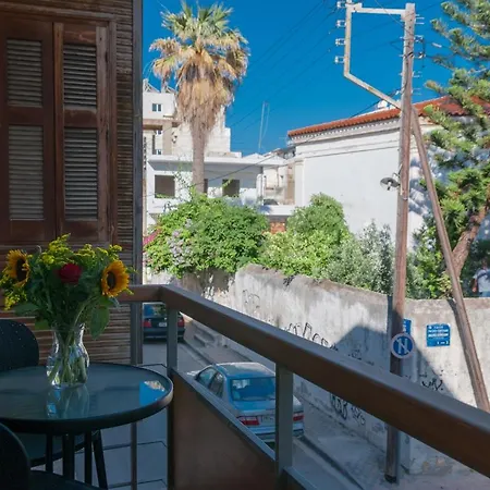 Elena's Sweet In Downtown Chania Apartment *